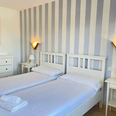 Pregonda - Con Piscina Y Junto A Playa