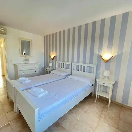 Pregonda Con Piscina Y Junto A Playa Apartment *