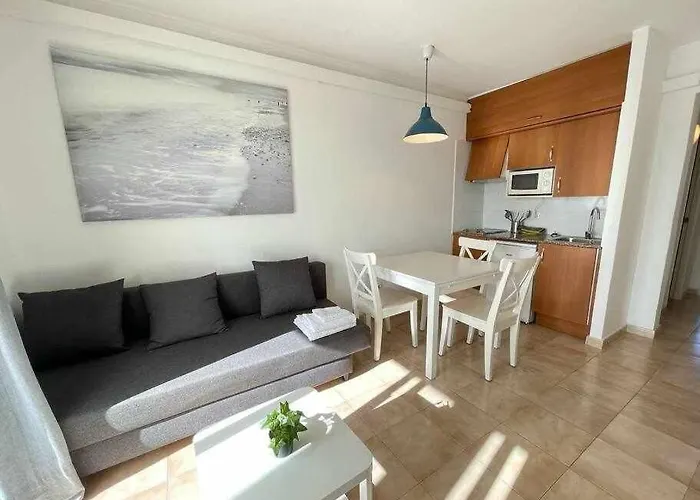 Pregonda - Con Piscina Y Junto A Playa דירה *